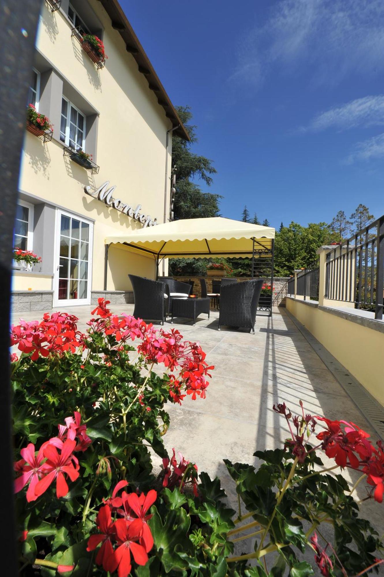 Hotel Montepizzo Lizzano In Belvedere Exterior foto
